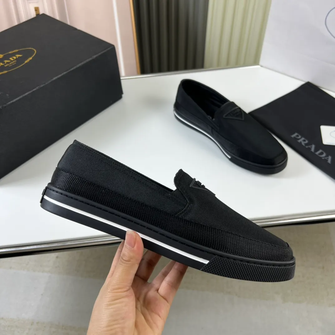 Men's shoes 💰540💰 [PRADA] Popular items in men's shoes counter, synchronized with the official website, fashionable slip-on slip-on shoes. High-quality shipment ✔️Original imported waterproof fabric + cowhide lining, 1🆚1 replica, original original outsole, 38-45 (45 customized, non-refundable)